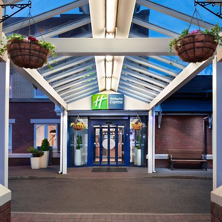 Holiday Inn Express Strathclyde Park M74, Jct 5, An Ihg Hotel Motherwell Extérieur photo