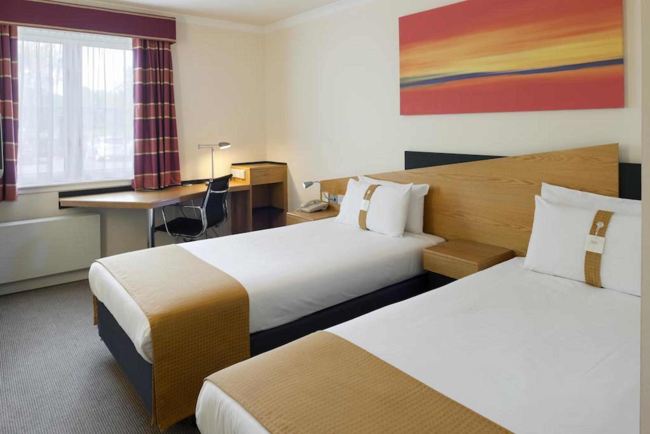 Holiday Inn Express Strathclyde Park M74, Jct 5, An Ihg Hotel Motherwell Chambre photo