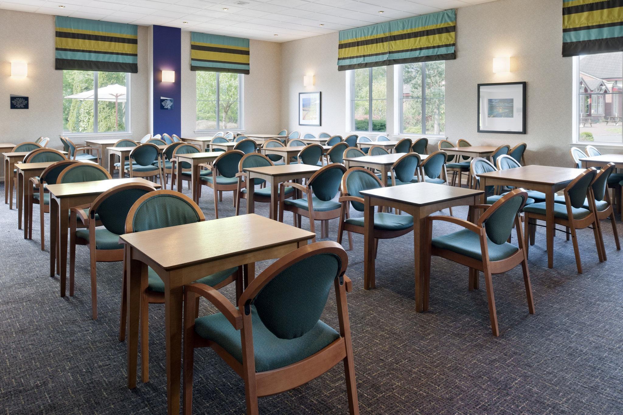 Holiday Inn Express Strathclyde Park M74, Jct 5, An Ihg Hotel Motherwell Extérieur photo